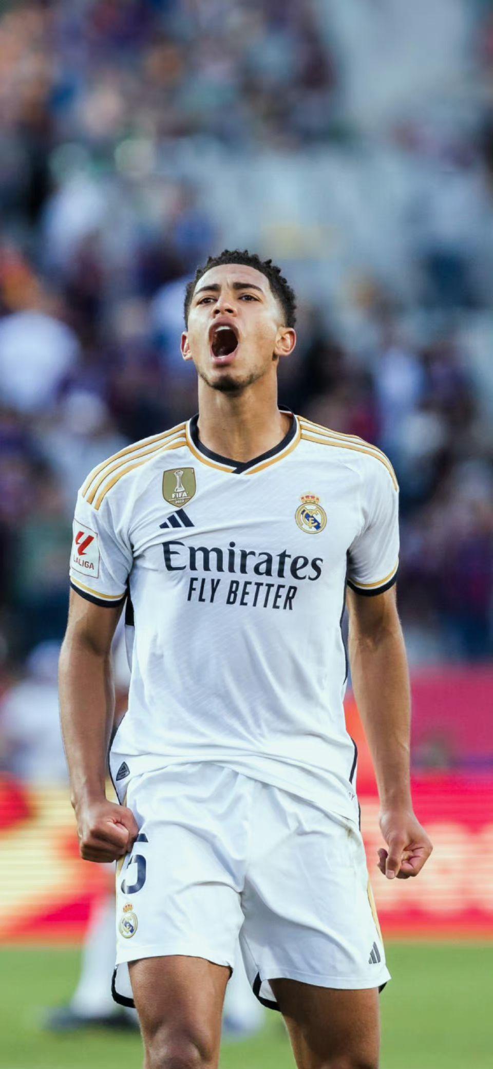 天空记者：齐尔克泽想继续留在曼联并为自己的位置而战（天空体育记者：齐尔克泽愿留曼联，继续争夺位置）