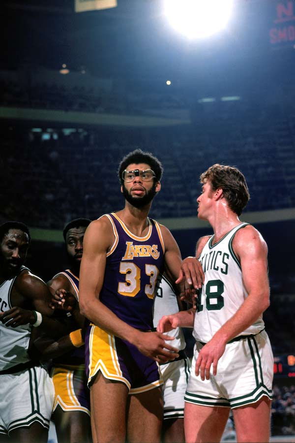 马祖拉仅用275场就拿到200胜 历史第3快 仅次于科尔和杰克逊（马祖拉275战达成200胜，史上第三快，仅逊科尔与杰克逊）