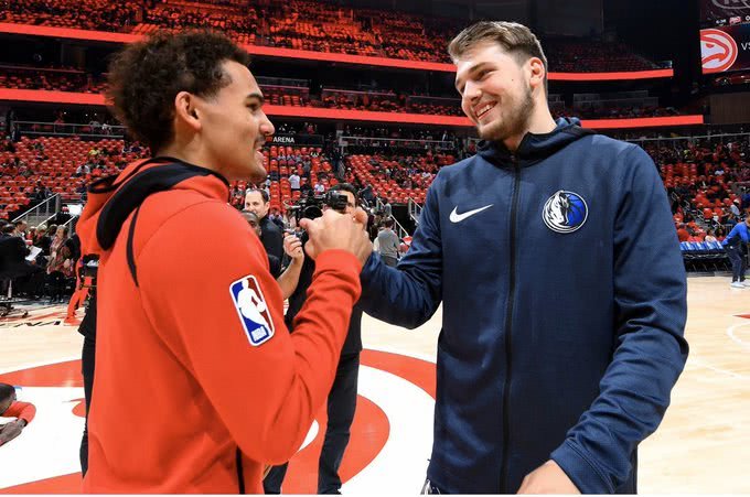 弗兰克：我和保罗之间渊源颇深，这不是一次简单的沟通（弗兰克：与保罗渊源已久，此次交流并非寻常）