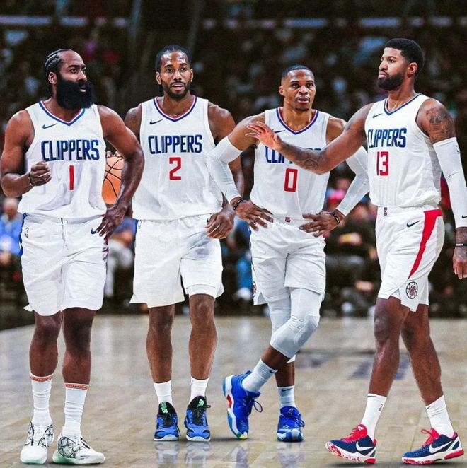 重庆铜梁龙冲超成功，重庆足球时隔4个赛季重返中超（重庆铜梁龙成功升超，重庆足球时隔四个赛季再战中超）