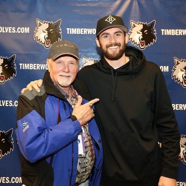 NBA：独行侠击败骑士 东契奇全场数据爆炸（NBA：独行侠力擒骑士 东契奇数据炸裂）