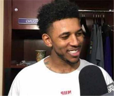 NBA官宣：76人违规罚款10万美元 恩比德赛前状态缺席却登场（NBA官方宣布：76人违规遭罚10万美元，恩比德赛前列缺席仍出战）